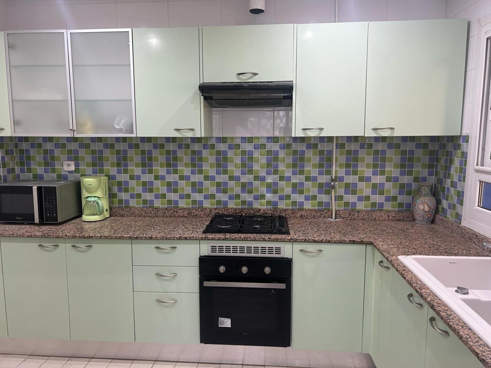 El Ward Apartment